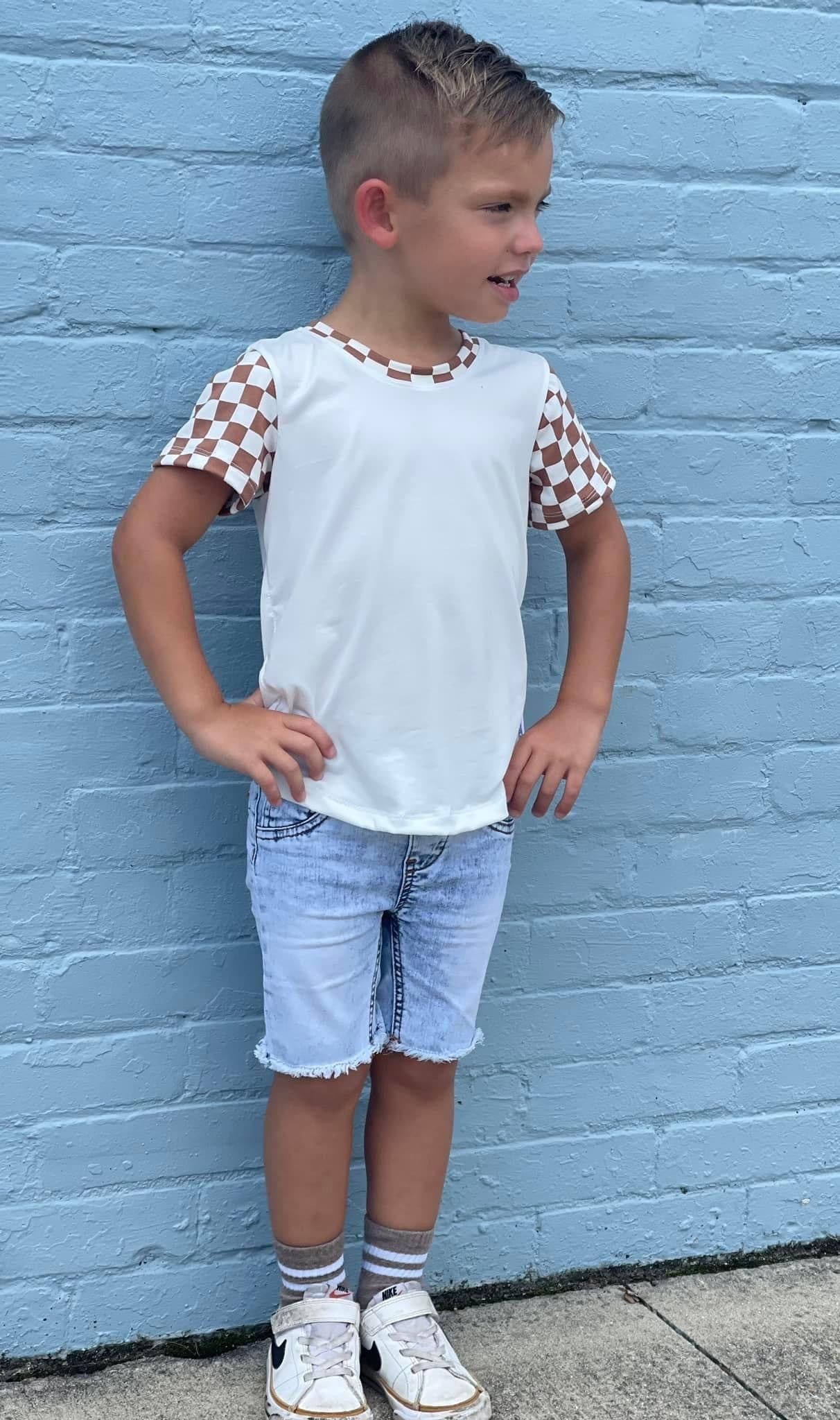 Check curved hem tee